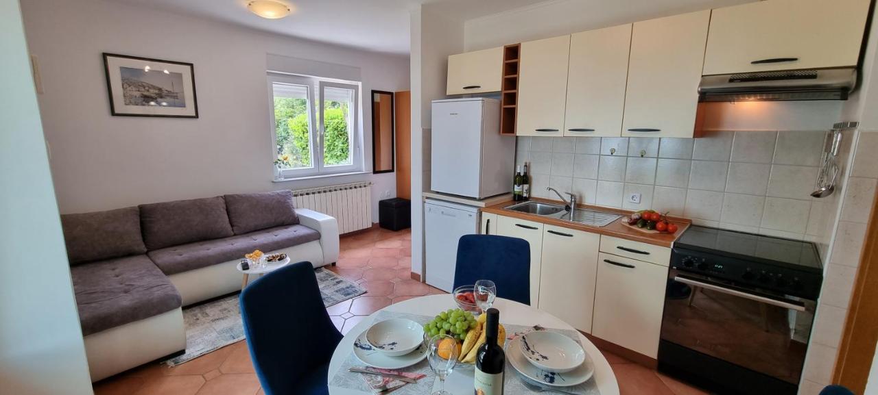 Apartments Anamarija Опатія Екстер'єр фото